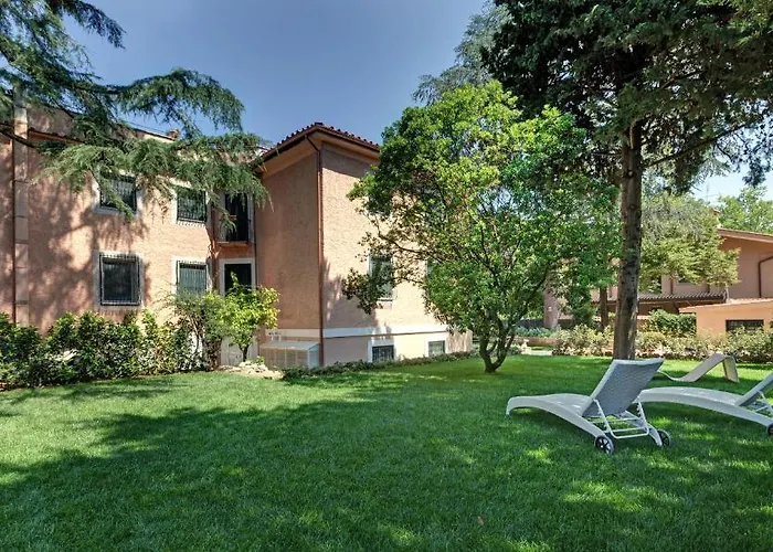Appia Antica Aparthotel